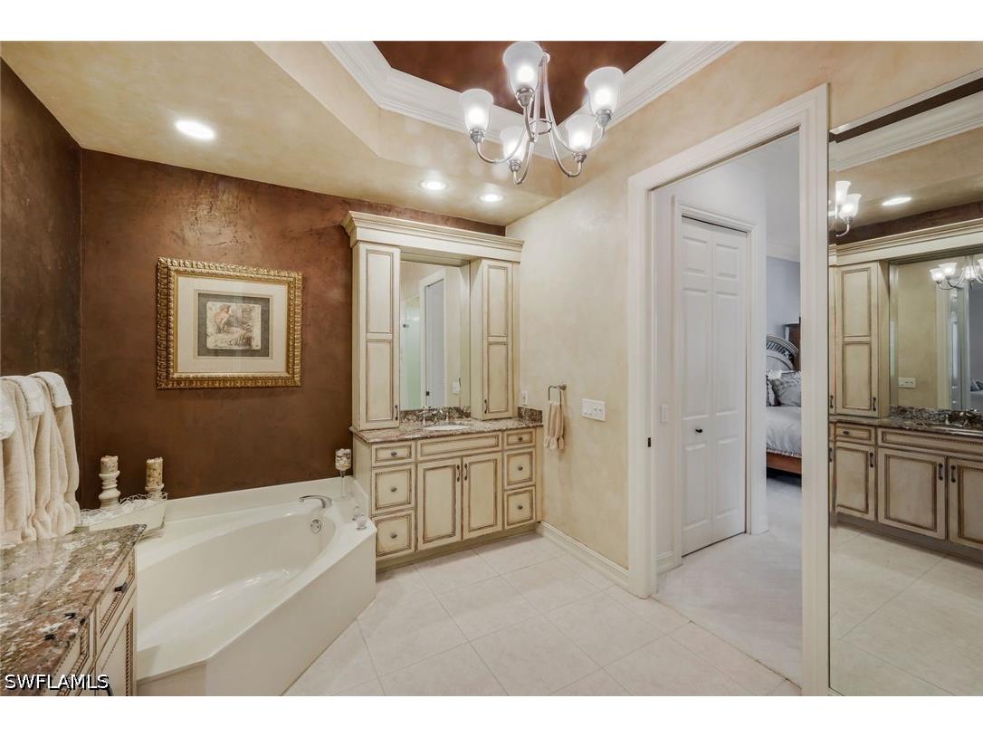 775 Bentwater Circle #204 Naples FL 34108 226019080 image22