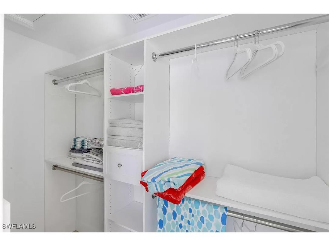 775 Hampton Circle #133 Naples FL 34105 226002729 image13