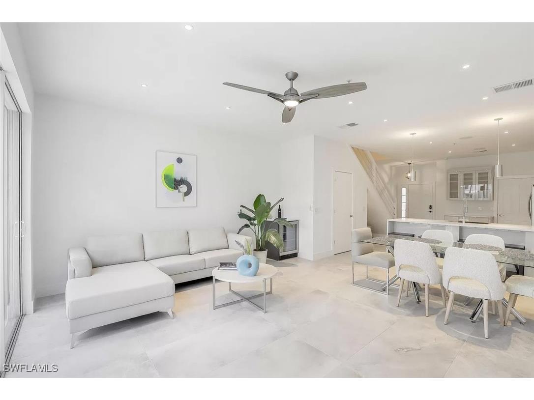 775 Hampton Circle #133 Naples FL 34105 226002729 image7