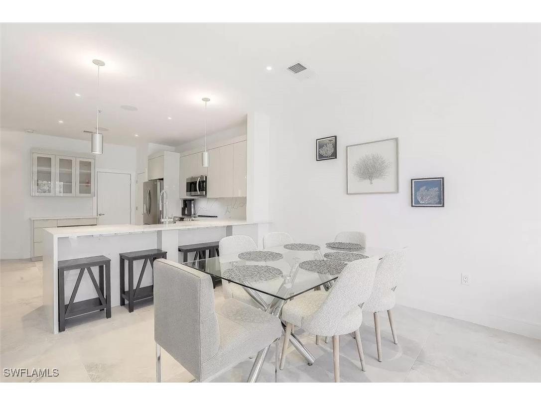 775 Hampton Circle #133 Naples FL 34105 226002729 image8