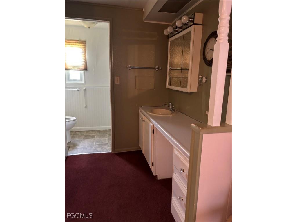 775 Knotty Pine Circle North Fort Myers FL 33917 2025013245 image12