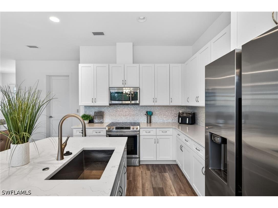7753 Victoria Cove Court Fort Myers FL 33908 226022810 image14