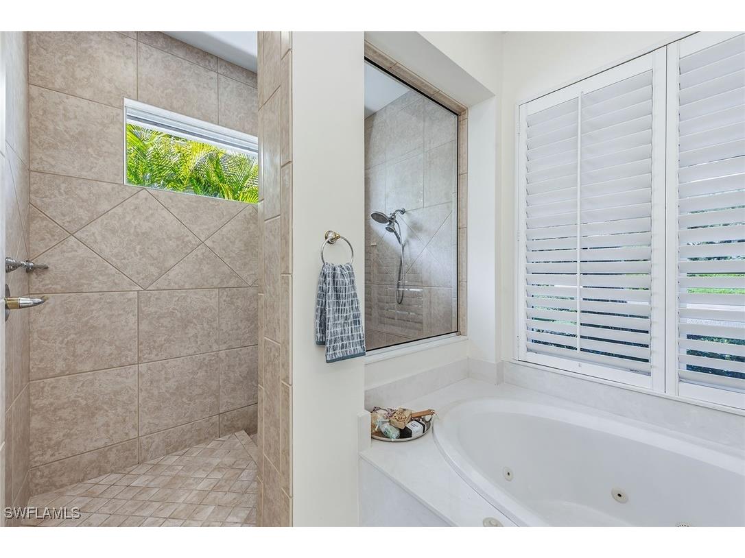 7754 Mulberry Lane Naples FL 34114 225079664 image17