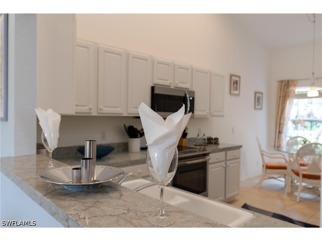 7755 Berkshire Pines Drive Naples FL 34104 226023080 image6