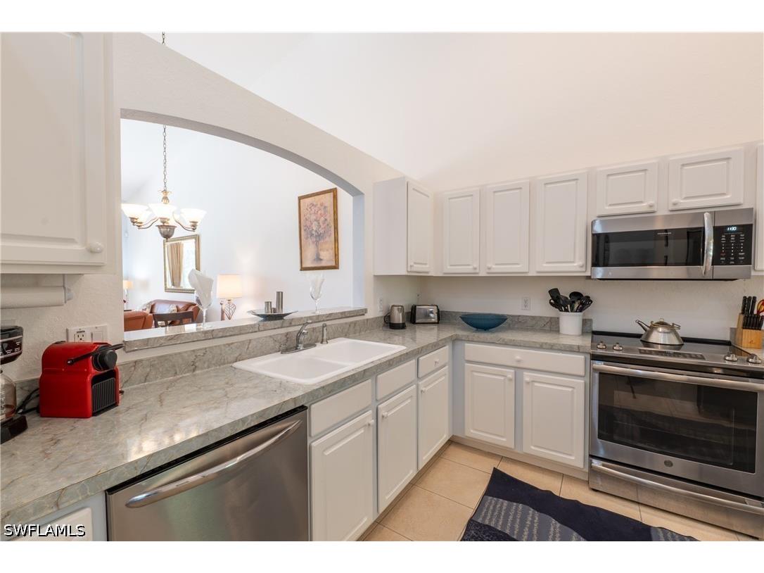 7755 Berkshire Pines Drive Naples FL 34104 226023080 image8
