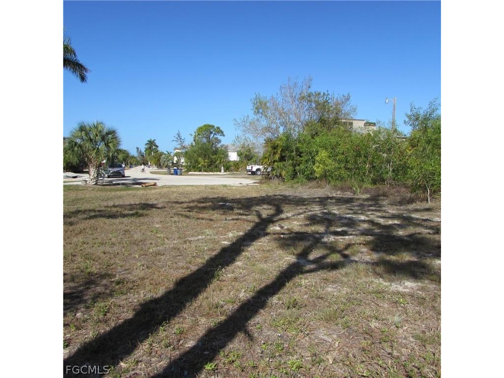 7757 Breakwater Court Bokeelia FL 33922 2026011768 image16