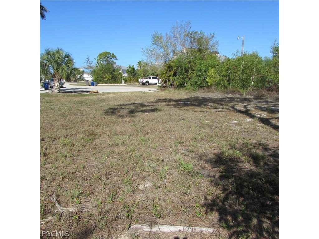 7757 Breakwater Court Bokeelia FL 33922 2026011768 image17