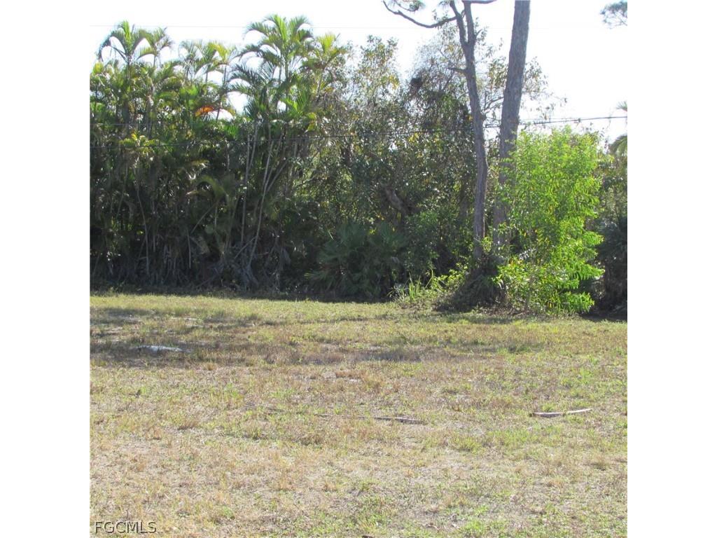 7757 Breakwater Court Bokeelia FL 33922 2026011768 image4