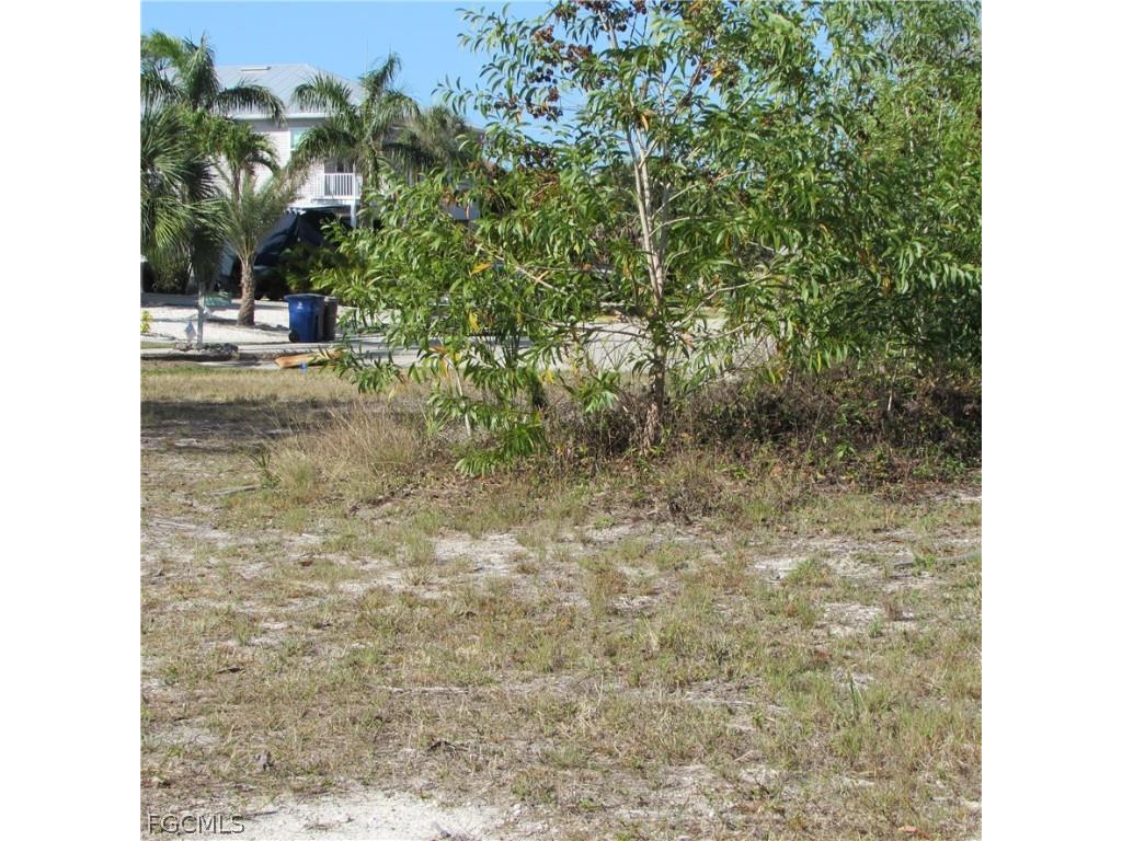 7757 Breakwater Court Bokeelia FL 33922 2026011768 image9