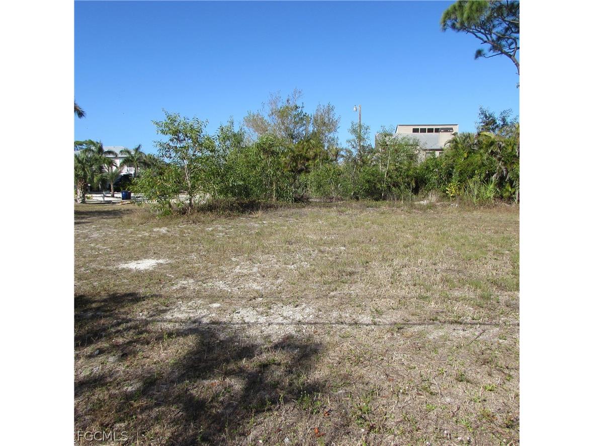 7758 Breakwater Court Bokeelia FL 33922 2026012053 image12