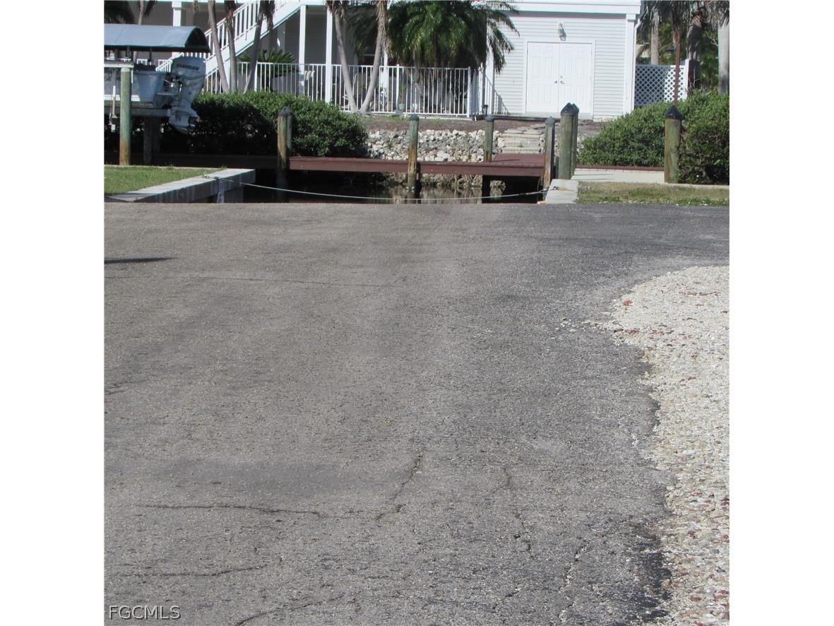 7758 Breakwater Court Bokeelia FL 33922 2026012053 image21