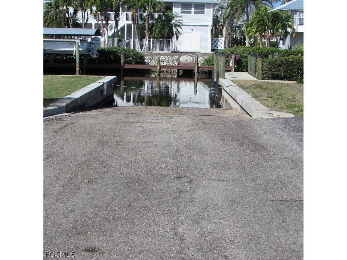 7758 Breakwater Court Bokeelia FL 33922 2026012053 image22