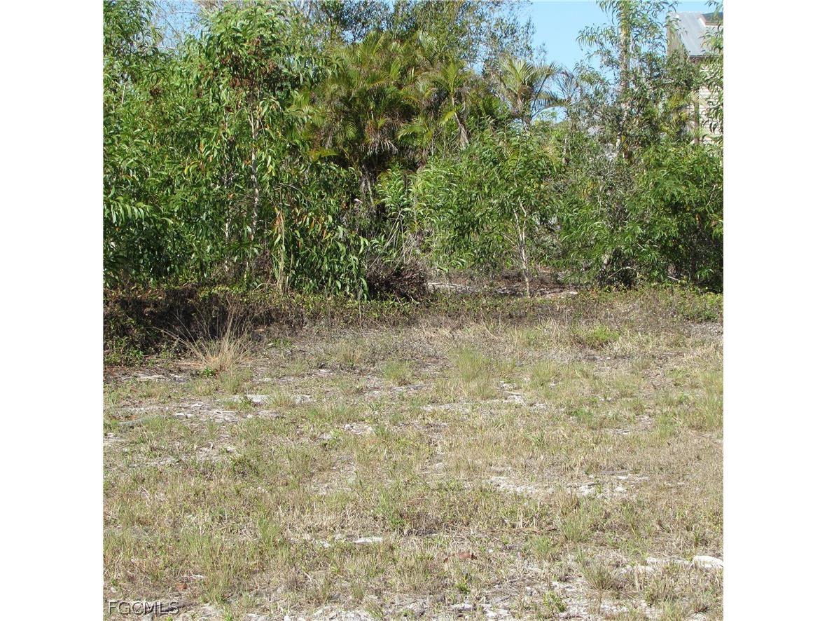 7758 Breakwater Court Bokeelia FL 33922 2026012053 image8