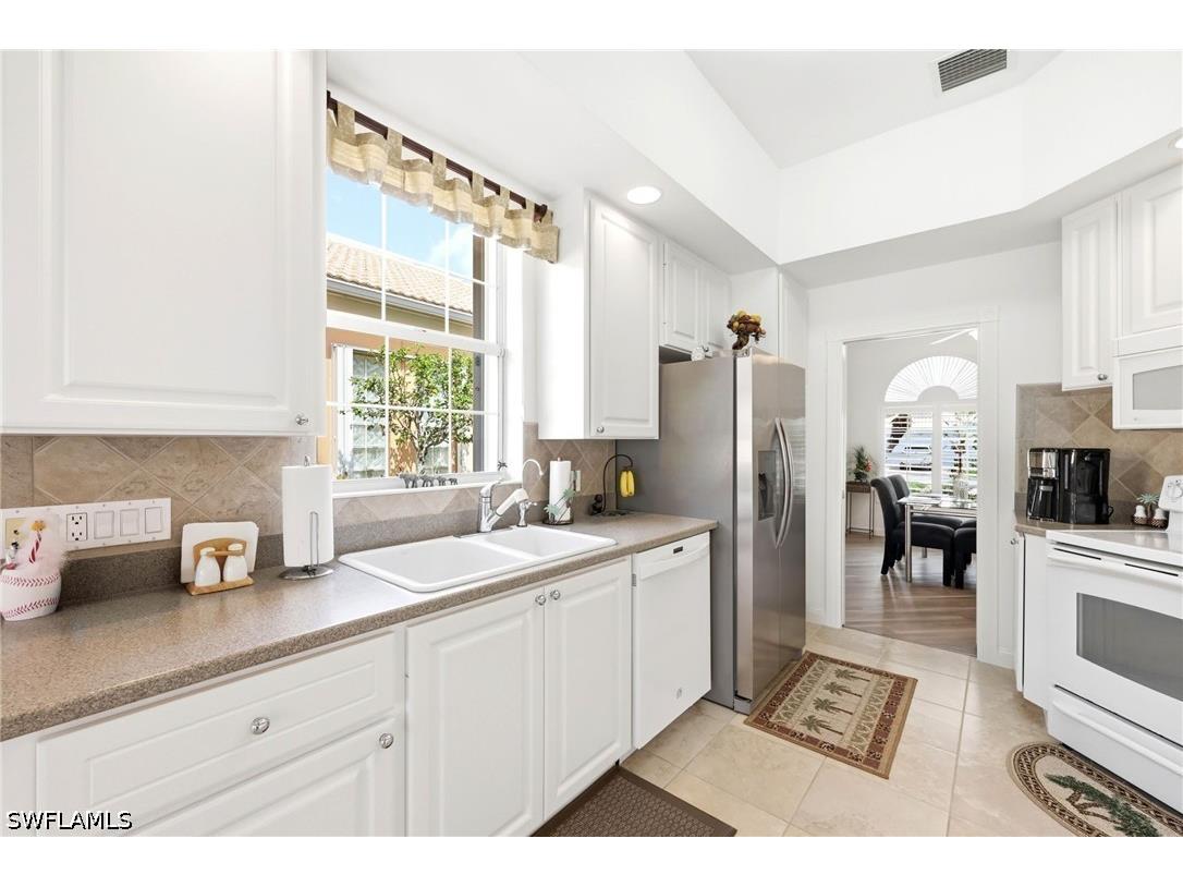 7758 Tommasi Court Naples FL 34114 226021669 image10