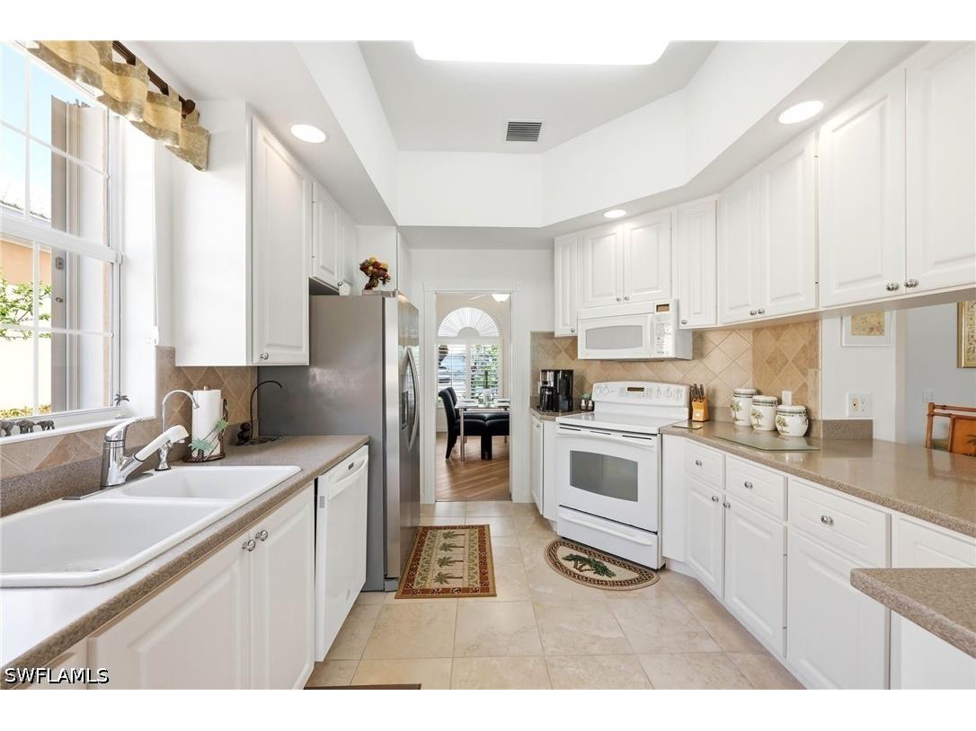 7758 Tommasi Court Naples FL 34114 226021669 image11