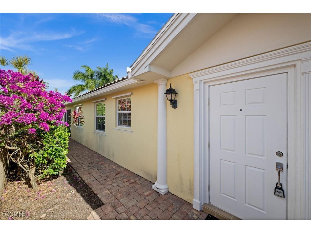7759 Ionio Court Naples FL 34114 2025025934 image9