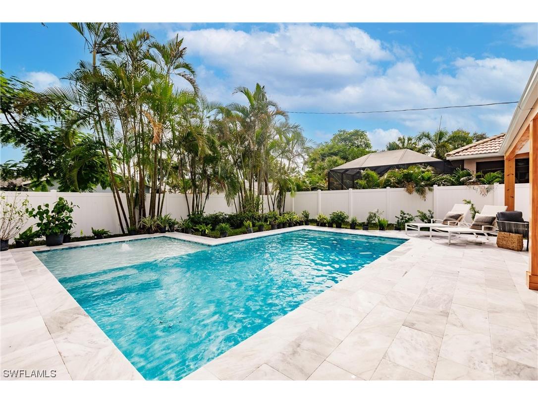 776 96th Avenue N Naples FL 34108 223061649 image1