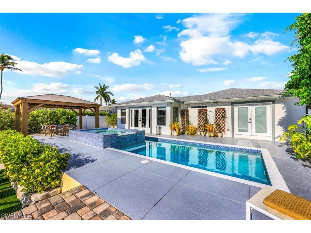 776 Apple Court Marco Island FL 34145 223081778 image1