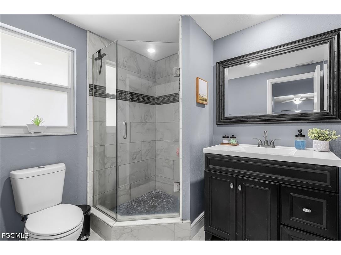 776 Entrada Drive S Fort Myers FL 33919 2026021464 image11