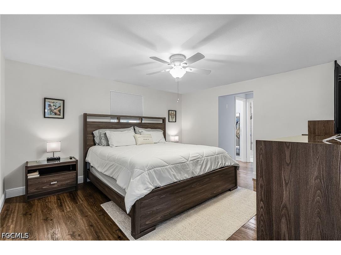 776 Entrada Drive S Fort Myers FL 33919 2026021464 image19