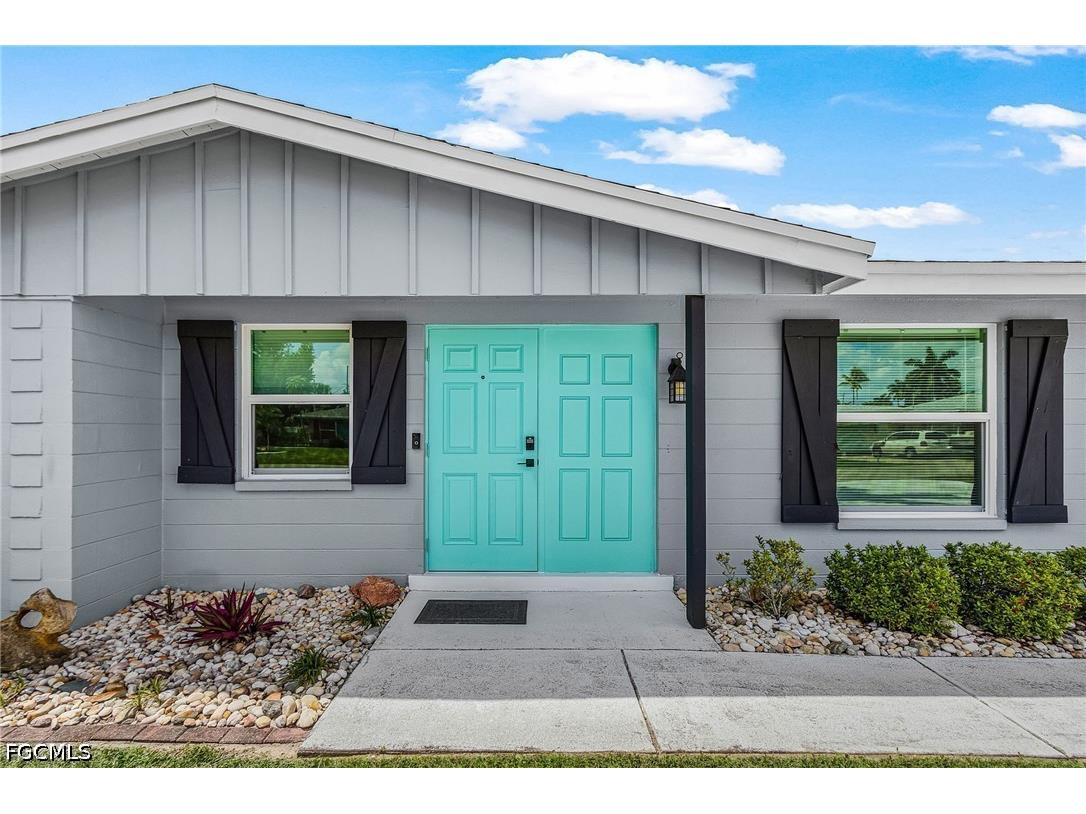 776 Entrada Drive S Fort Myers FL 33919 2026021464 image5