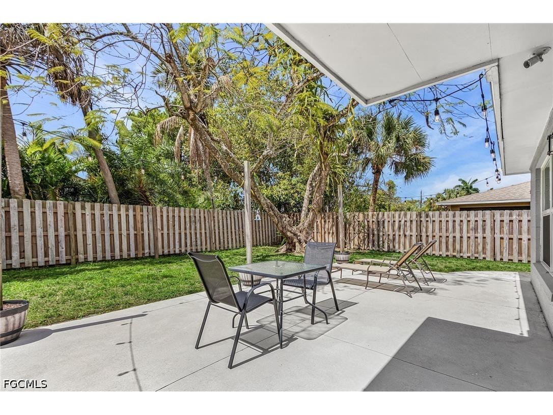 776 Entrada Drive S Fort Myers FL 33919 2026021464 image7