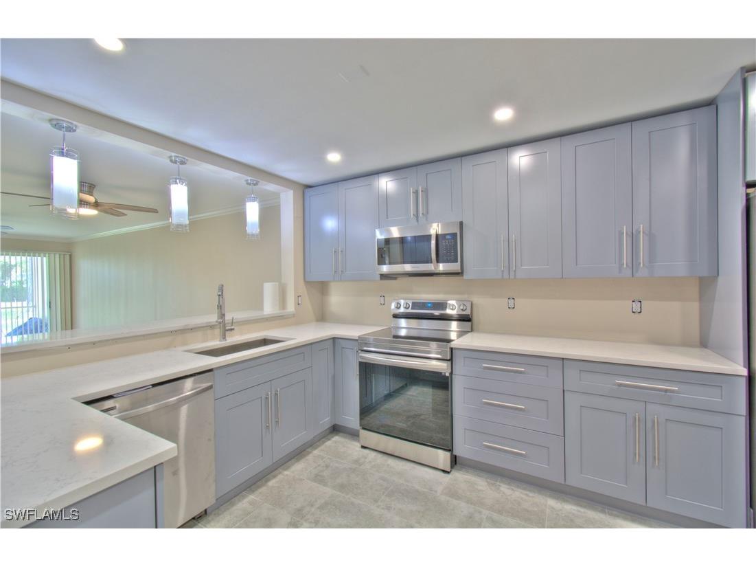 776 Landover Circle #101 Naples FL 34104 225048640 image3