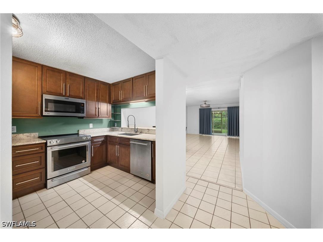 7761 Jewel Lane #102 Naples FL 34109 226020517 image11