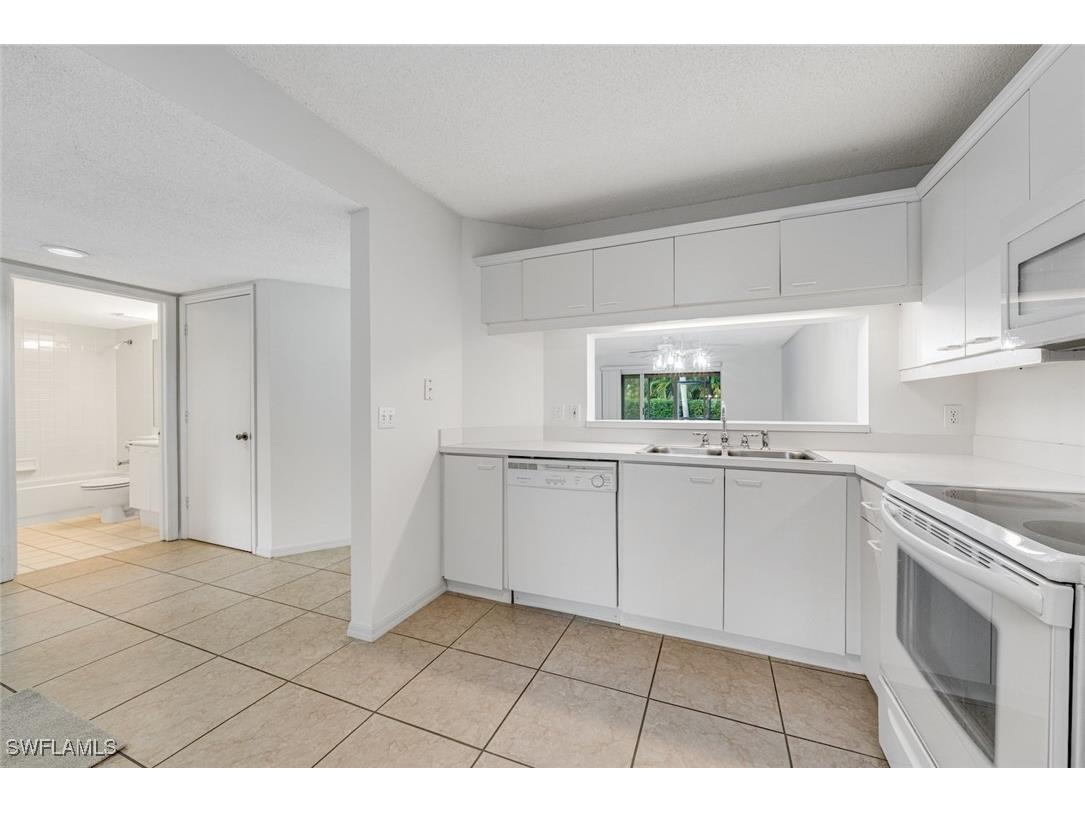 7761 Jewel Lane #103 Naples FL 34109 225084840 image12