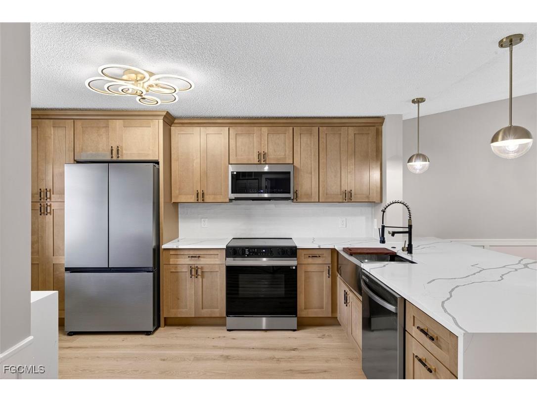 7761 Jewel Lane #202 Naples FL 34109 2025005123 image10