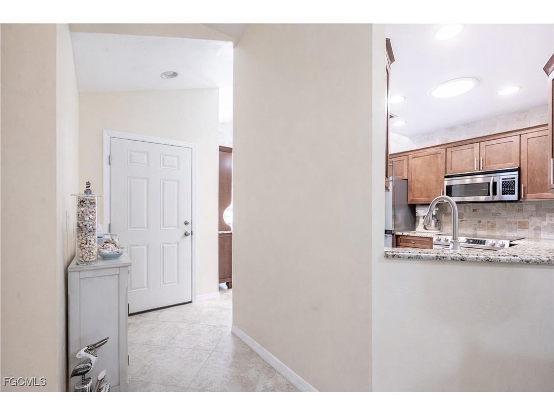 7762 Cameron Circle Fort Myers FL 33912 2026000138 image6