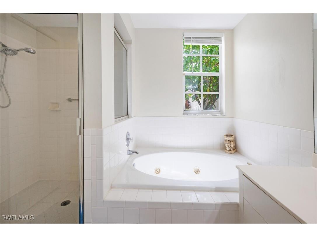 7762 Gardner Drive #102 Naples FL 34109 225062324 image20