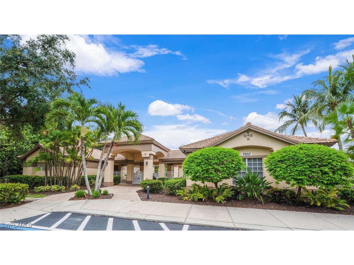 7762 Gardner Drive #102 Naples FL 34109 225062324 image28