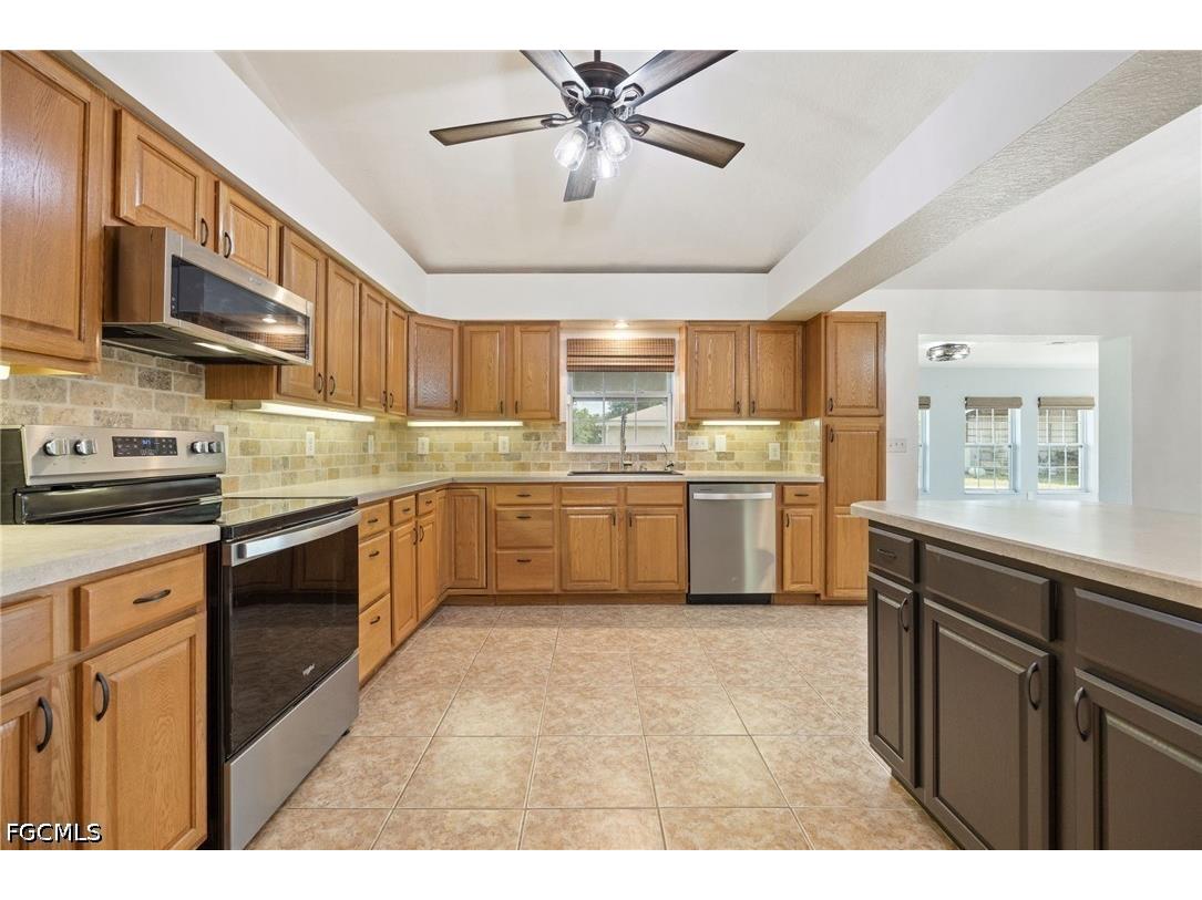 7764 14th Place Labelle FL 33935 2026023418 image10