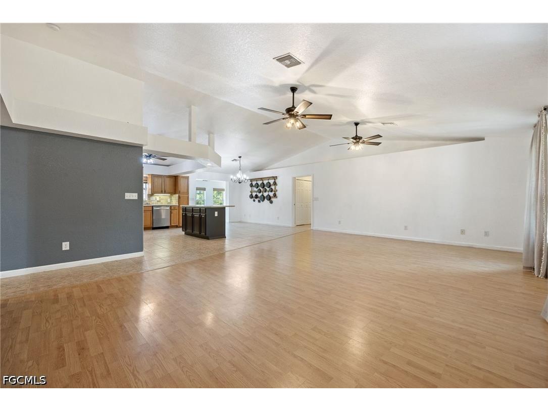 7764 14th Place Labelle FL 33935 2026023418 image5