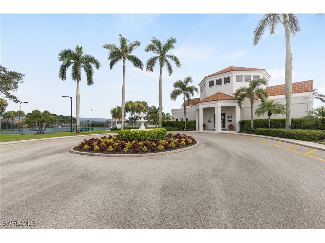 7766 Emerald Circle #R203 Naples FL 34109 225065590 image30