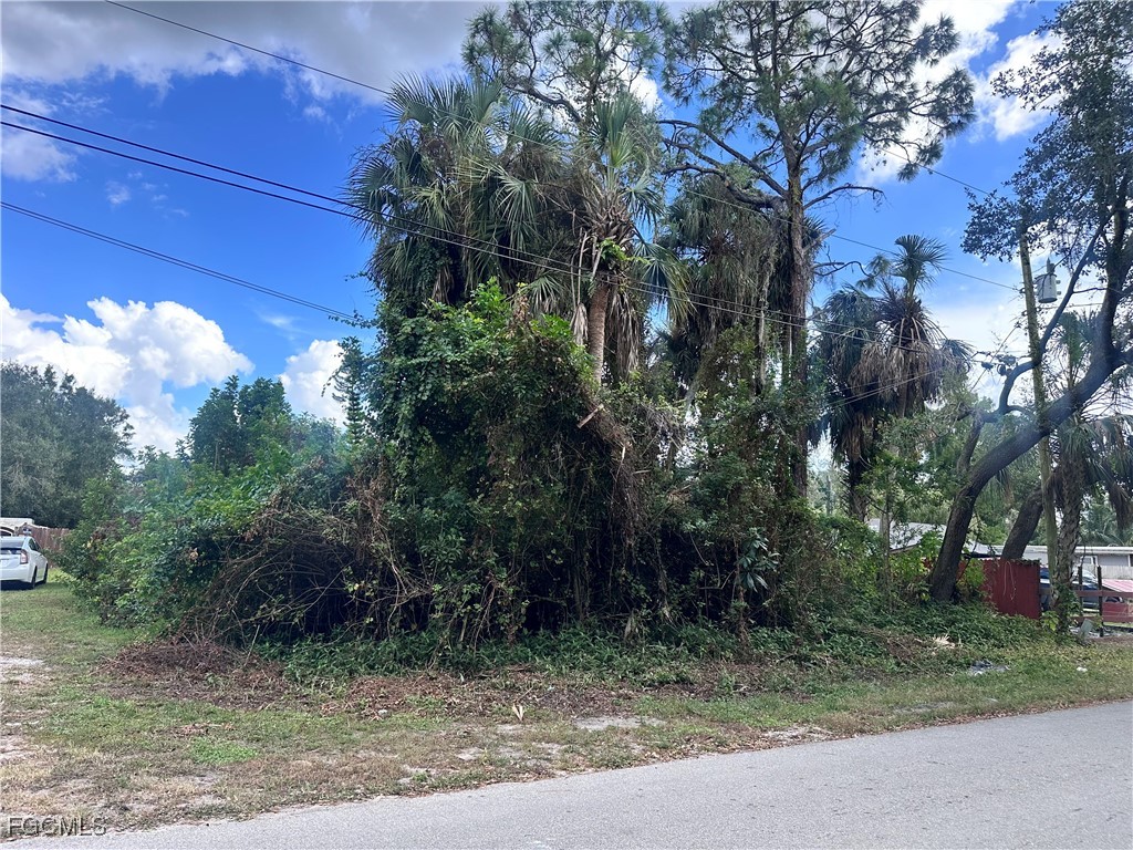 7769 Marx Drive North Fort Myers FL 33917 2025018048 image10