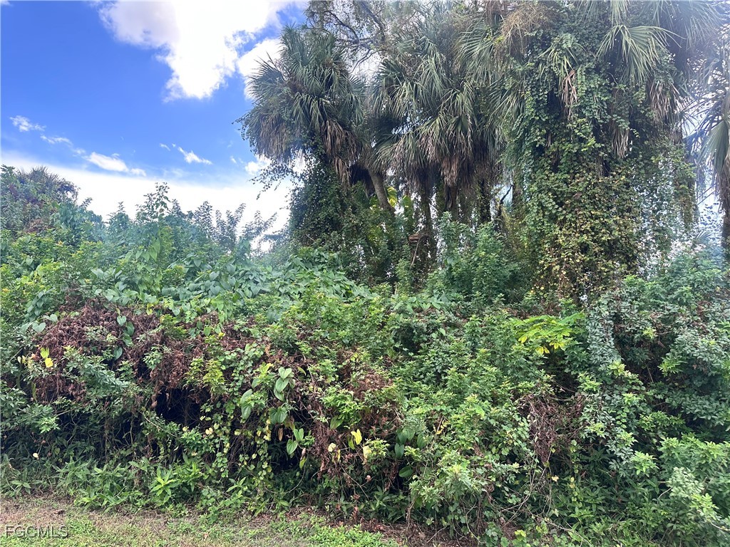 7769 Marx Drive North Fort Myers FL 33917 2025018048 image12