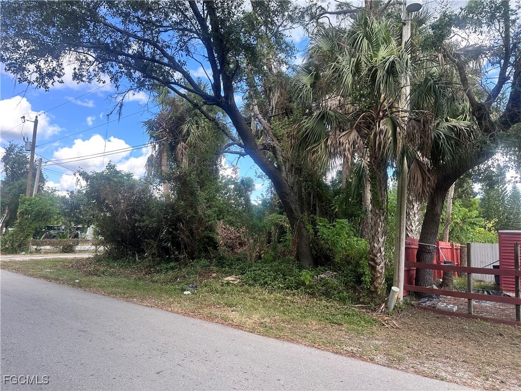 7769 Marx Drive North Fort Myers FL 33917 2025018048 image13