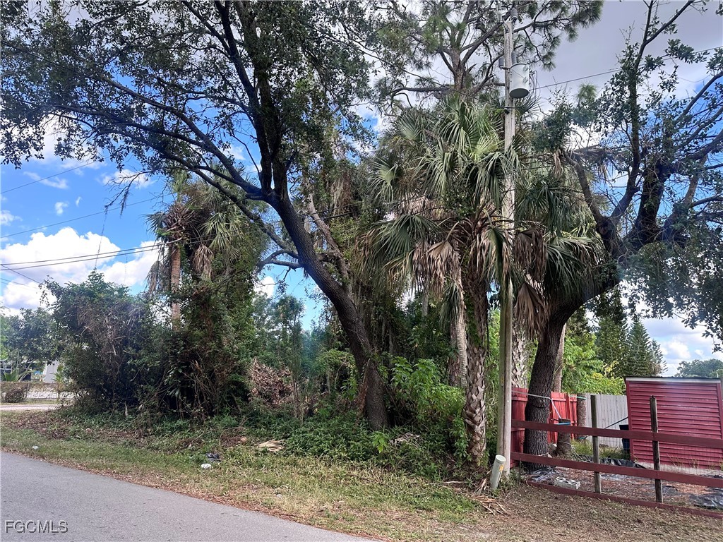 7769 Marx Drive North Fort Myers FL 33917 2025018048 image14