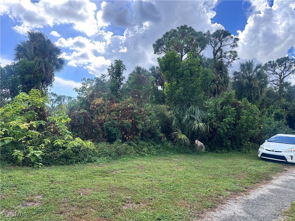7769 Marx Drive North Fort Myers FL 33917 2025018048 image3
