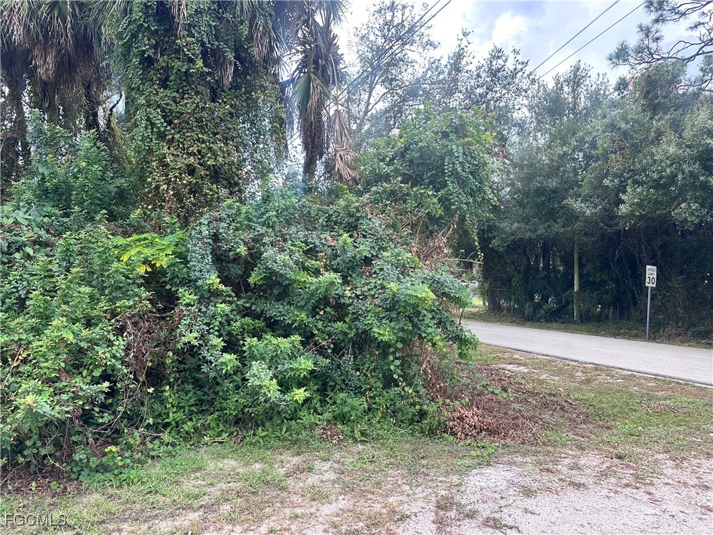 7769 Marx Drive North Fort Myers FL 33917 2025018048 image4