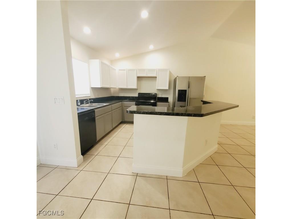 777 Bedford Drive Lehigh Acres FL 33974 2025020429 image18