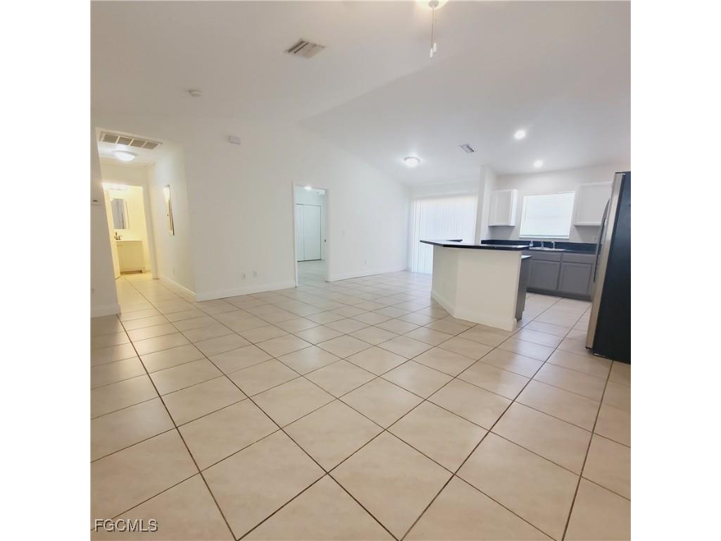 777 Bedford Drive Lehigh Acres FL 33974 2025020429 image5