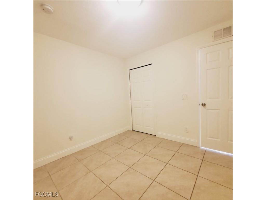 777 Bedford Drive Lehigh Acres FL 33974 2025020429 image8