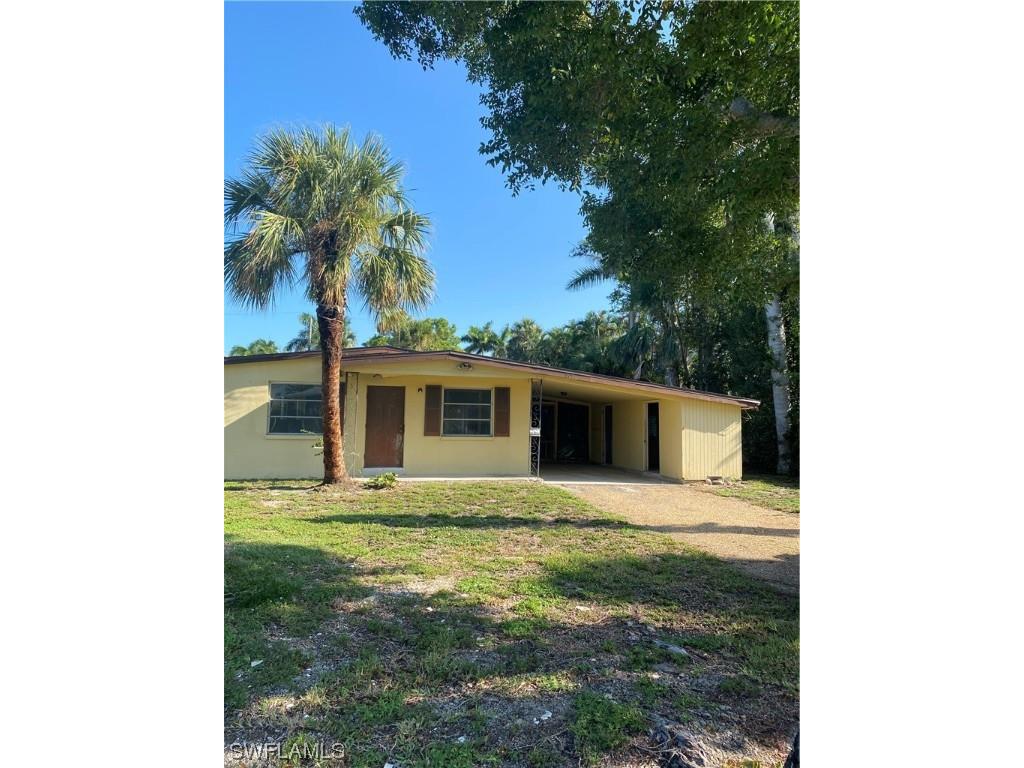 777 Broad Avenue S Naples FL 34102 223056675 image1