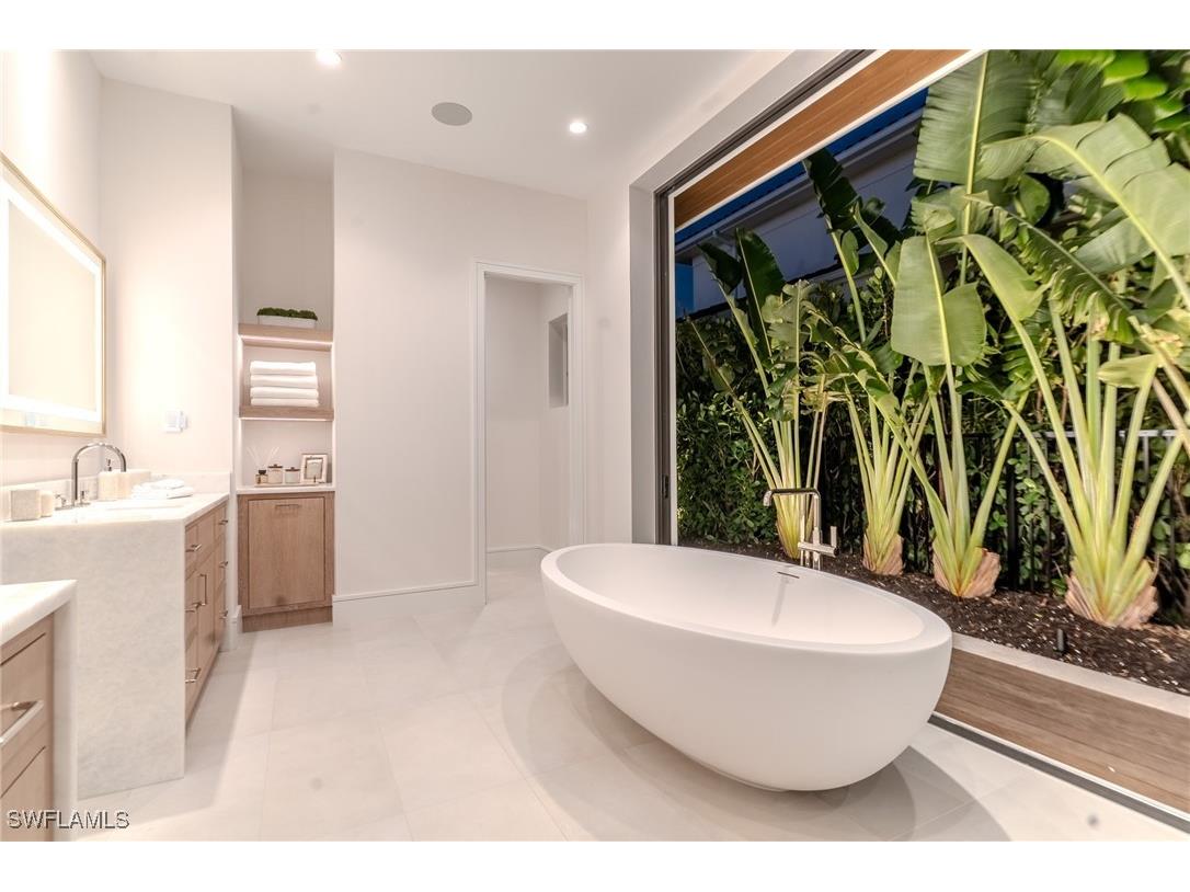 777 Broad Court S Naples FL 34102 225080227 image15