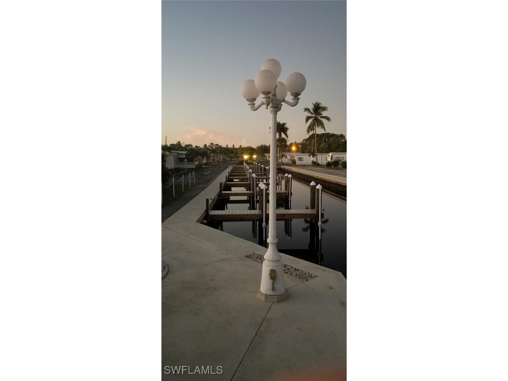 777 Walkerbilt #37 Road Naples FL 34110 225059185 image5