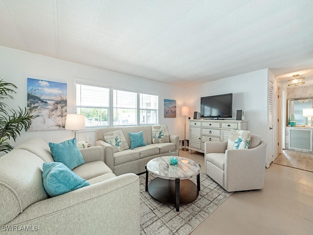 777 Walkerbilt Road #17 Naples FL 34110 225040433 image2