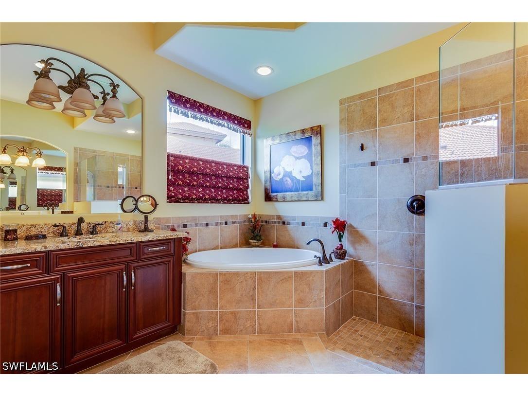 7771 Cottesmore Drive Naples FL 34113 226015867 image23